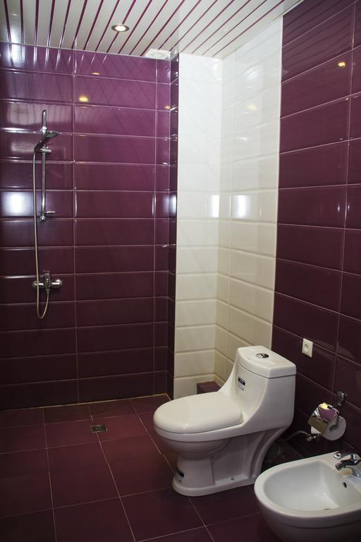 Mirage Hotel Yerevan Exterior photo