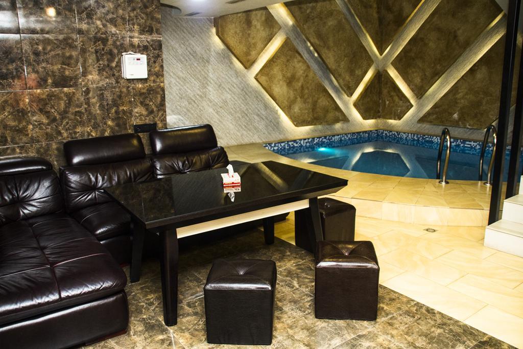 Mirage Hotel Yerevan Exterior photo